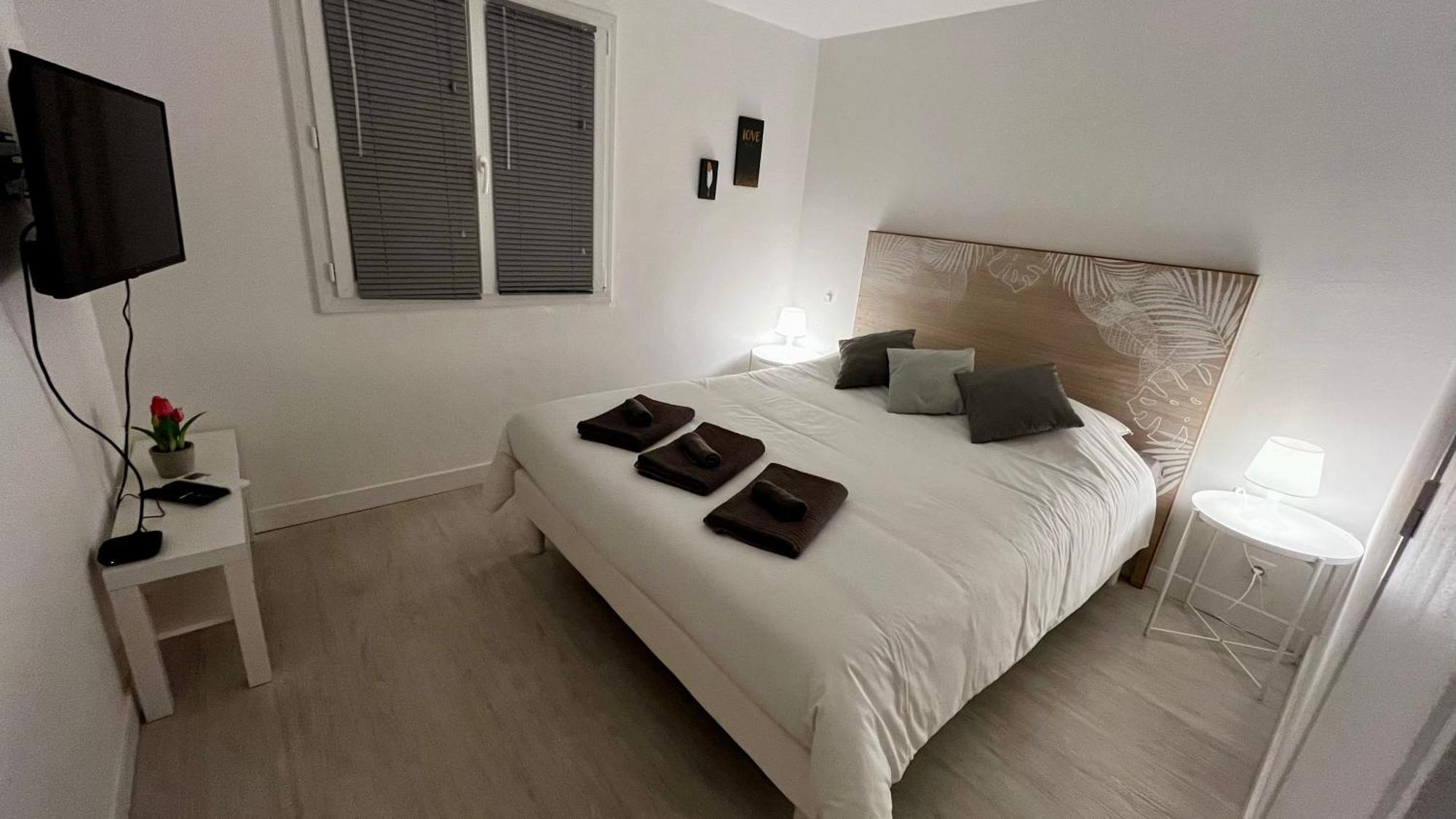 Vacances Arbanaises - Appartements Giens อิแยร์ ภายนอก รูปภาพ