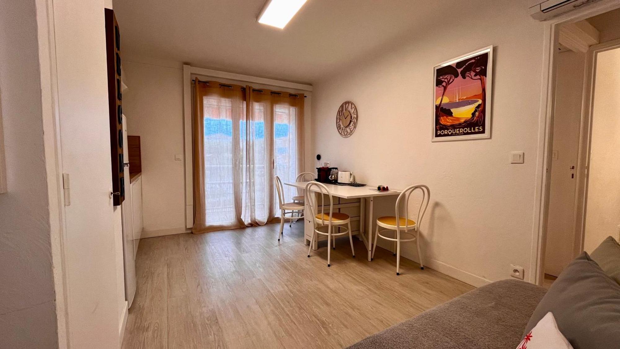 Vacances Arbanaises - Appartements Giens อิแยร์ ภายนอก รูปภาพ